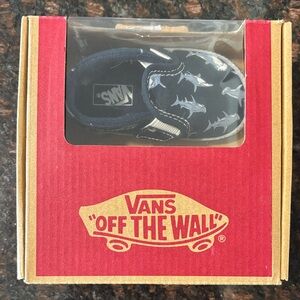 Baby Vans Slip-On V Crib, Shark print